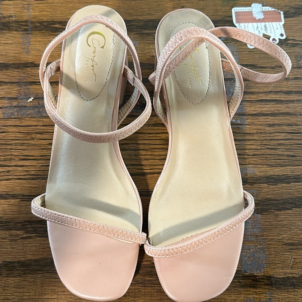 COMFORT Women Pink Heels